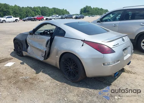 2003 Nissan 350Z Touring z USA, uszkodzony, nr VIN JN1AZ34E73T009012